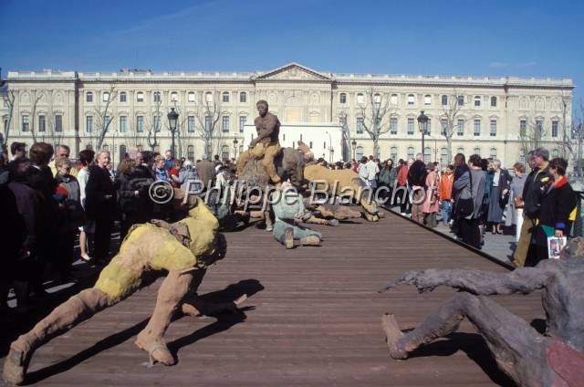 ousmane saw 01.JPG - Exposition Ousmane SawPasserelle des Arts, Paris juin 1999
